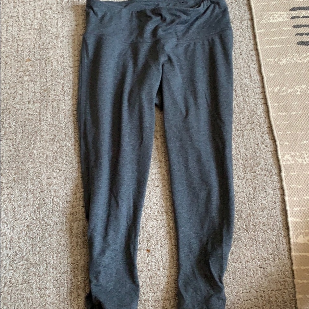 Grey Capri Leggings
